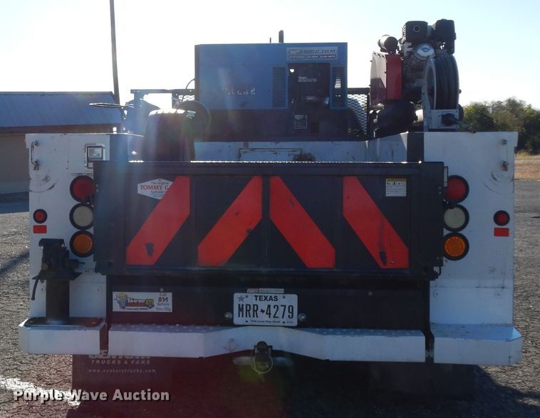 image for item DJ6677 2011 Ford F450 Super Duty  SuperCab service truck