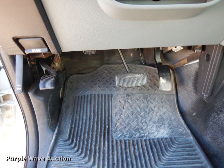 image for item DJ6677 2011 Ford F450 Super Duty  SuperCab service truck