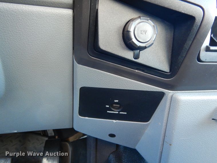 image for item DJ6677 2011 Ford F450 Super Duty  SuperCab service truck