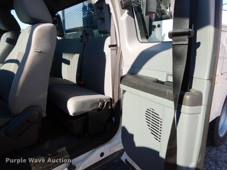 image for item DJ6677 2011 Ford F450 Super Duty  SuperCab service truck