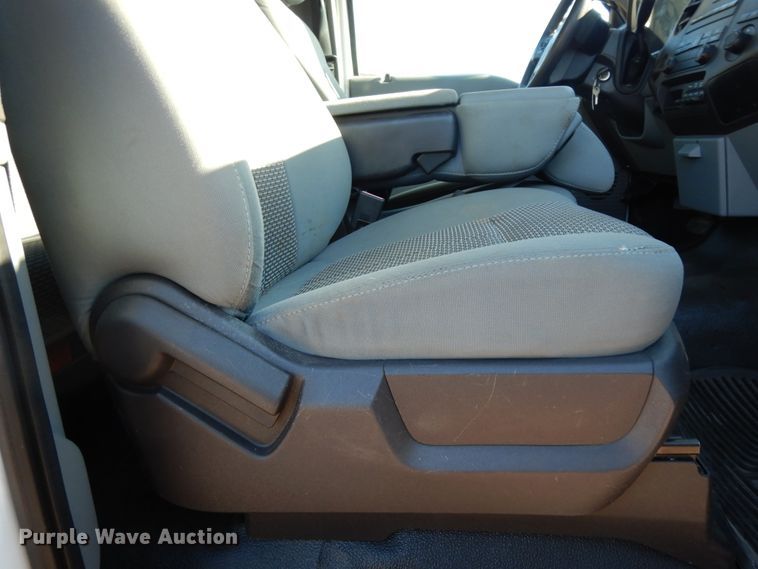 image for item DJ6677 2011 Ford F450 Super Duty  SuperCab service truck