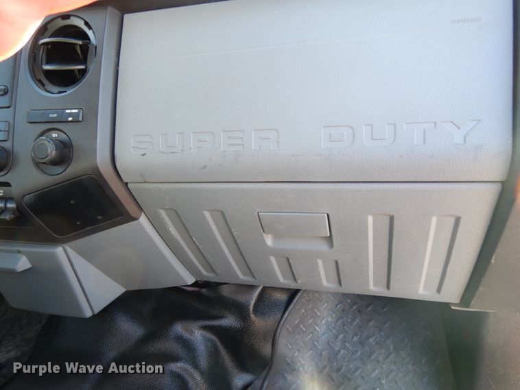 image for item DJ6677 2011 Ford F450 Super Duty  SuperCab service truck