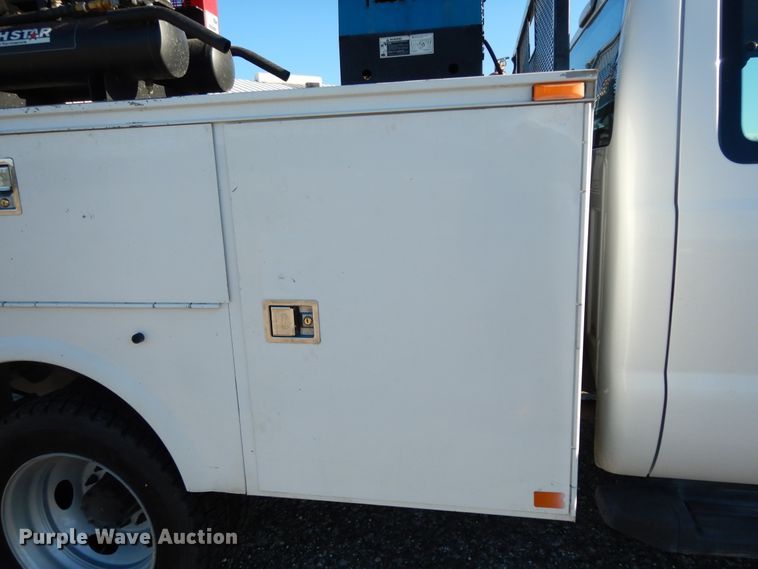 image for item DJ6677 2011 Ford F450 Super Duty  SuperCab service truck