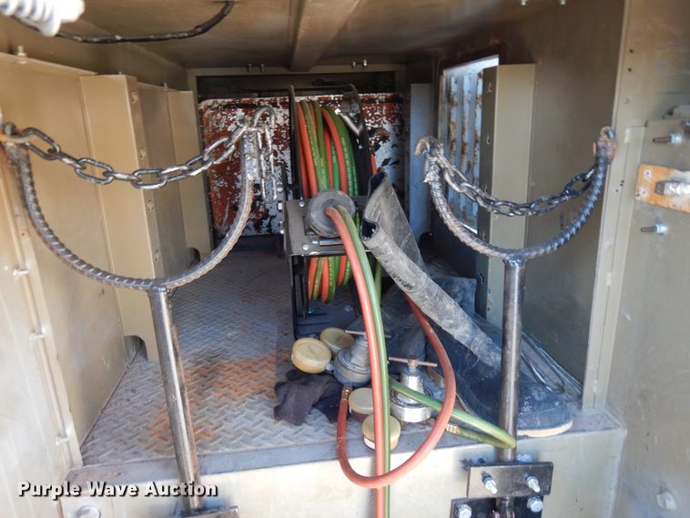 image for item DJ6677 2011 Ford F450 Super Duty  SuperCab service truck