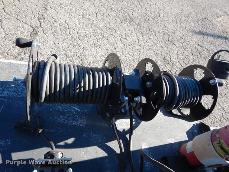 image for item DJ6677 2011 Ford F450 Super Duty  SuperCab service truck