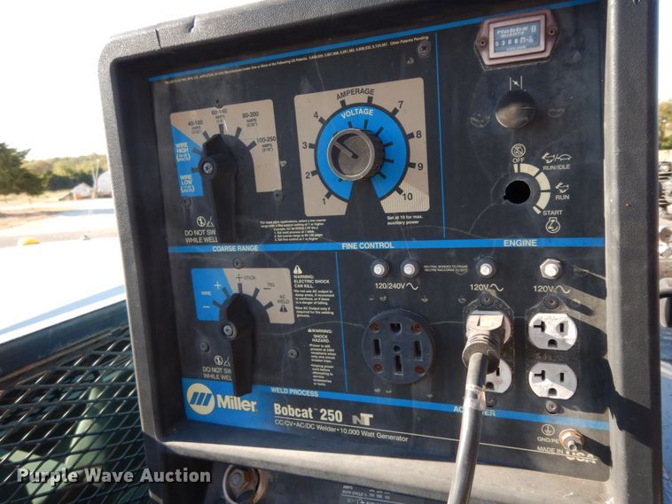 image for item DJ6677 2011 Ford F450 Super Duty  SuperCab service truck