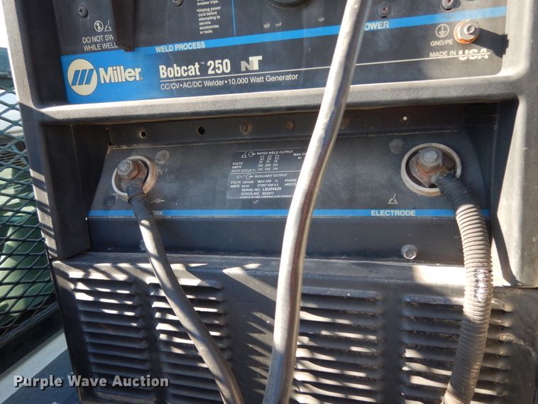 image for item DJ6677 2011 Ford F450 Super Duty  SuperCab service truck