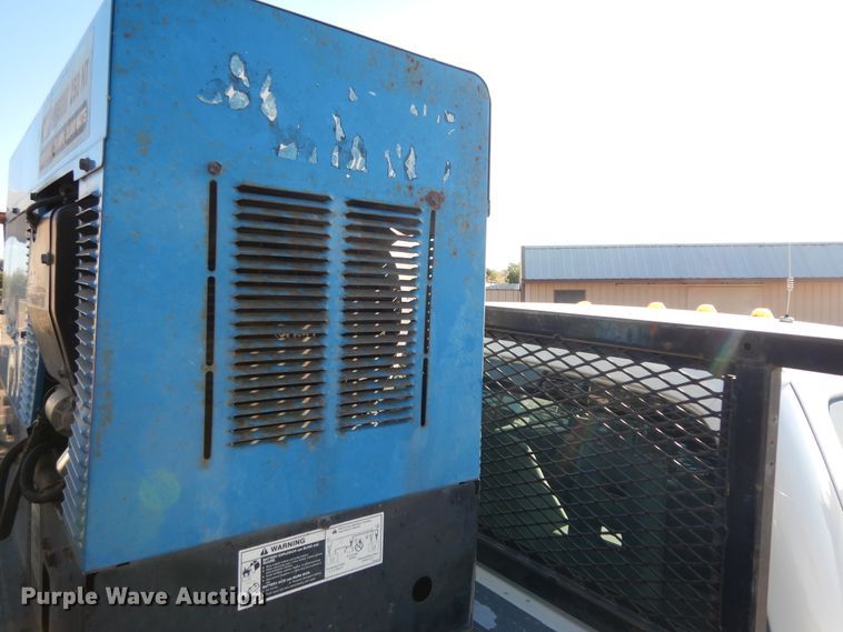 image for item DJ6677 2011 Ford F450 Super Duty  SuperCab service truck