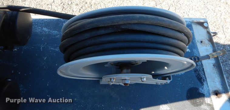 image for item DJ6677 2011 Ford F450 Super Duty  SuperCab service truck