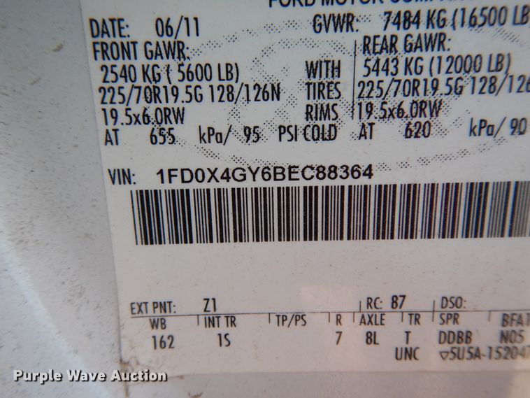 image for item DJ6677 2011 Ford F450 Super Duty  SuperCab service truck