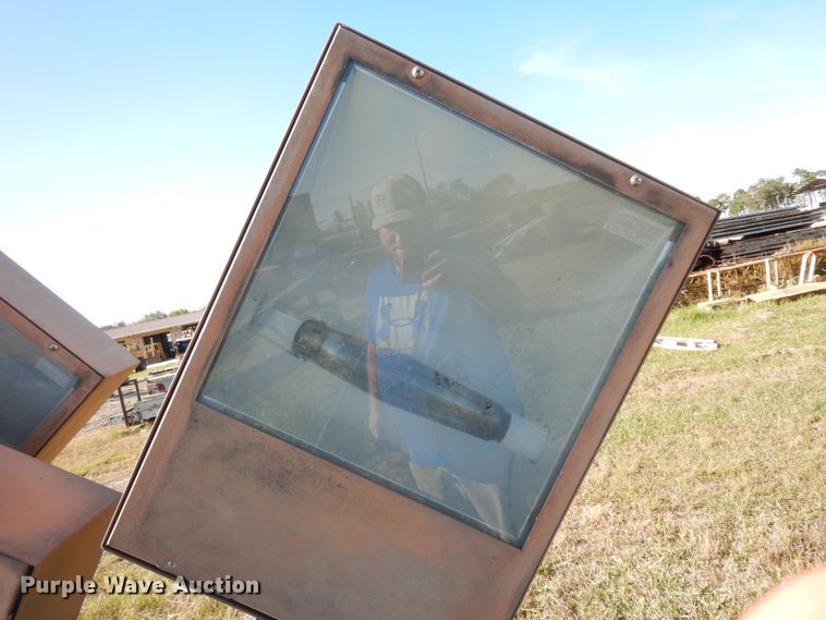 image for item DJ6697 (3) light poles