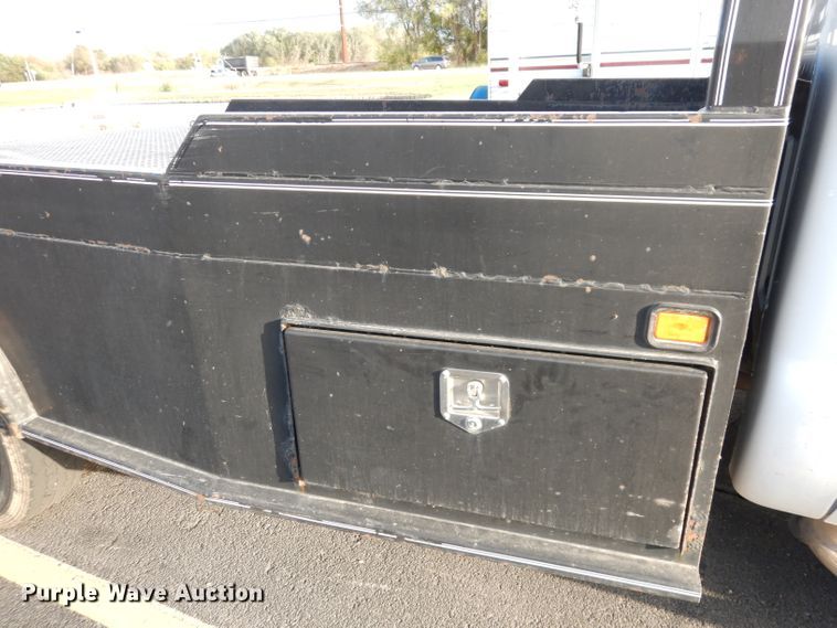 image for item DJ6916 2008 Ford F550 Super Duty XL  Crew Cab flatbed truck