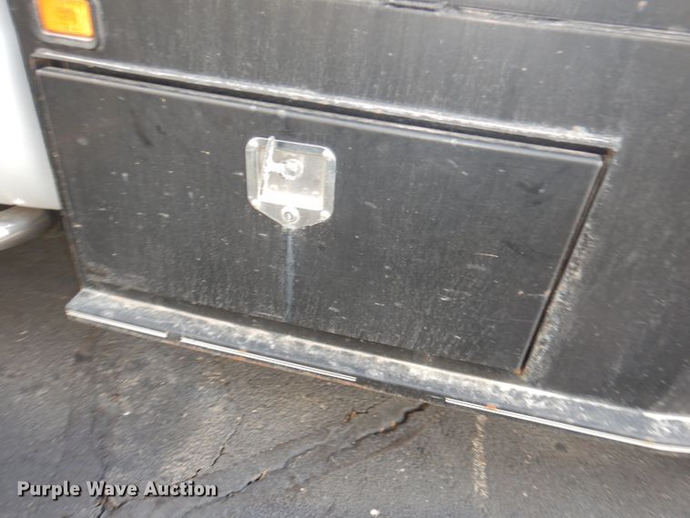 image for item DJ6916 2008 Ford F550 Super Duty XL  Crew Cab flatbed truck