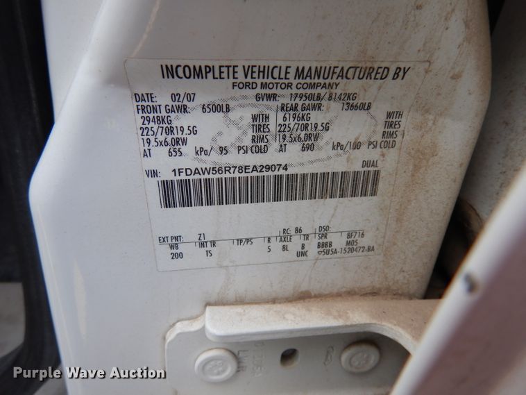 image for item DJ6916 2008 Ford F550 Super Duty XL  Crew Cab flatbed truck