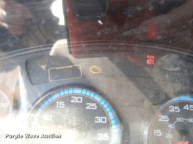 image for item DJ6922 2015 International 4400SBA  bucket truck