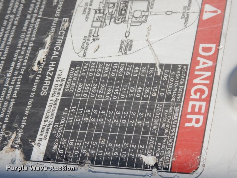 image for item DJ6922 2015 International 4400SBA  bucket truck