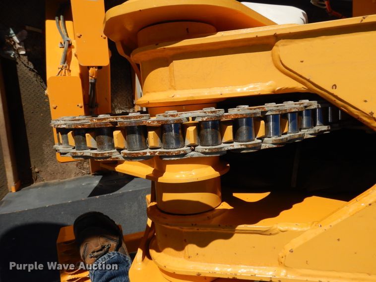 image for item DJ6922 2015 International 4400SBA  bucket truck