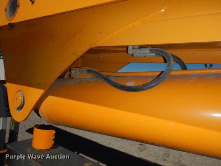 image for item DJ6922 2015 International 4400SBA  bucket truck