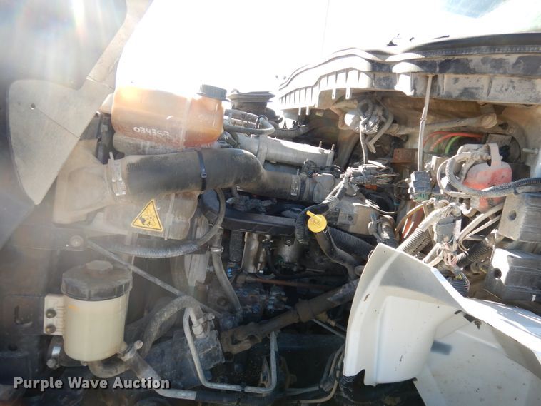 image for item DJ6947 2015 International DuraStar 4400  digger derrick truck