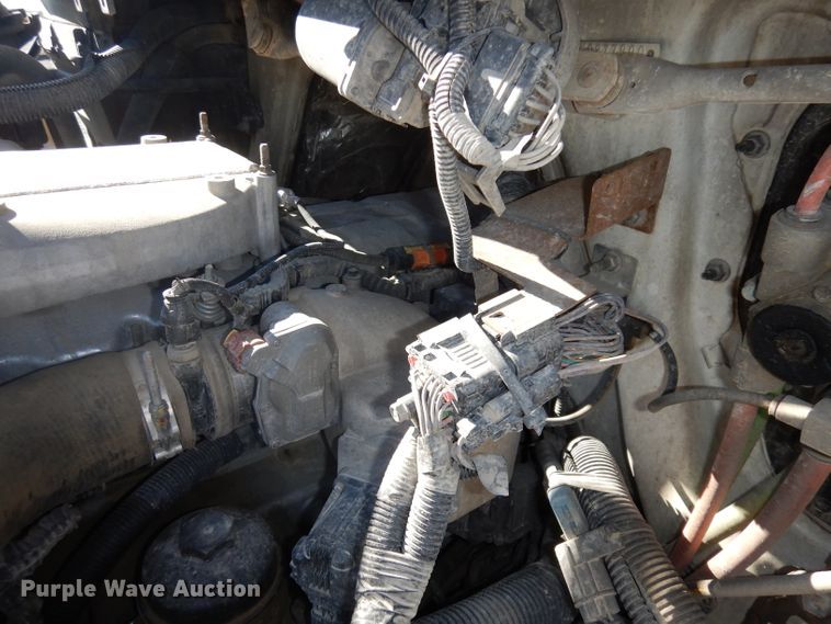 image for item DJ6947 2015 International DuraStar 4400  digger derrick truck