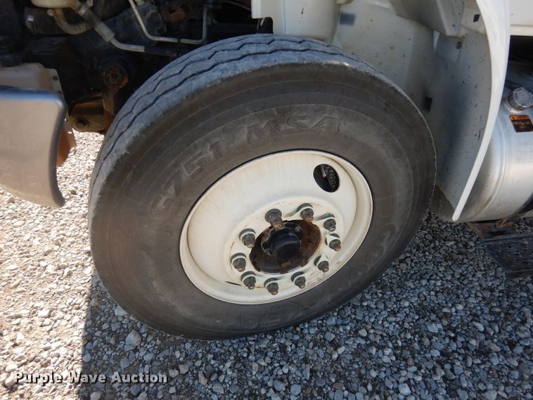 image for item DJ6947 2015 International DuraStar 4400  digger derrick truck