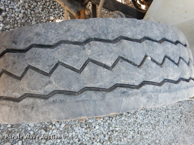 image for item DJ6947 2015 International DuraStar 4400  digger derrick truck