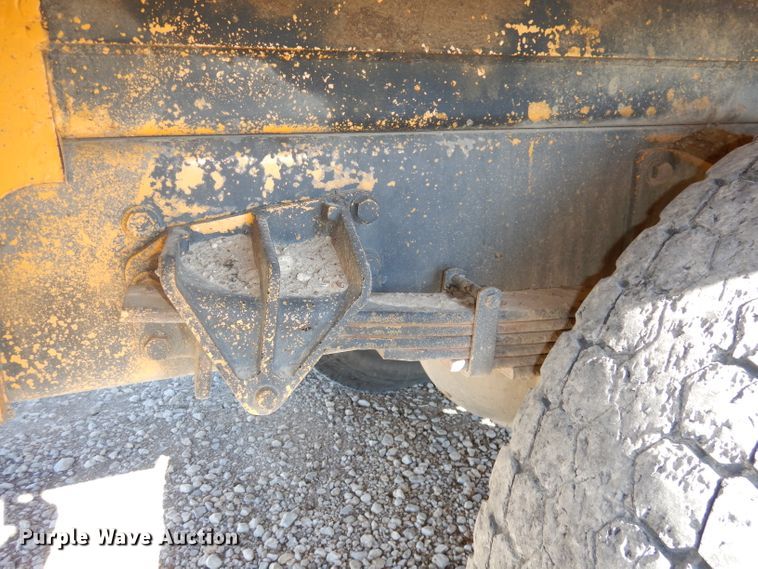 image for item DJ6947 2015 International DuraStar 4400  digger derrick truck