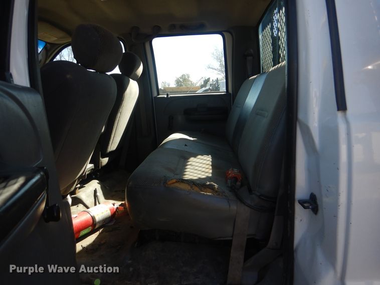 image for item DJ8508 2006 Ford F450 Super Duty  Crew Cab dump flatbed truck