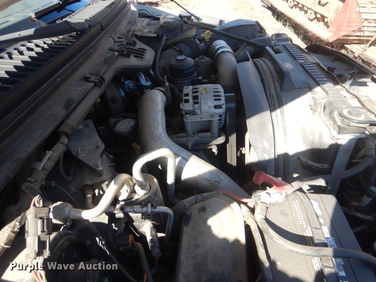 image for item DJ8508 2006 Ford F450 Super Duty  Crew Cab dump flatbed truck