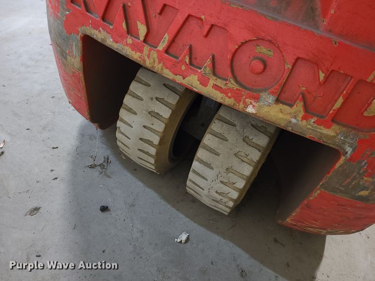 image for item EL9569 Raymond 440C35  forklift