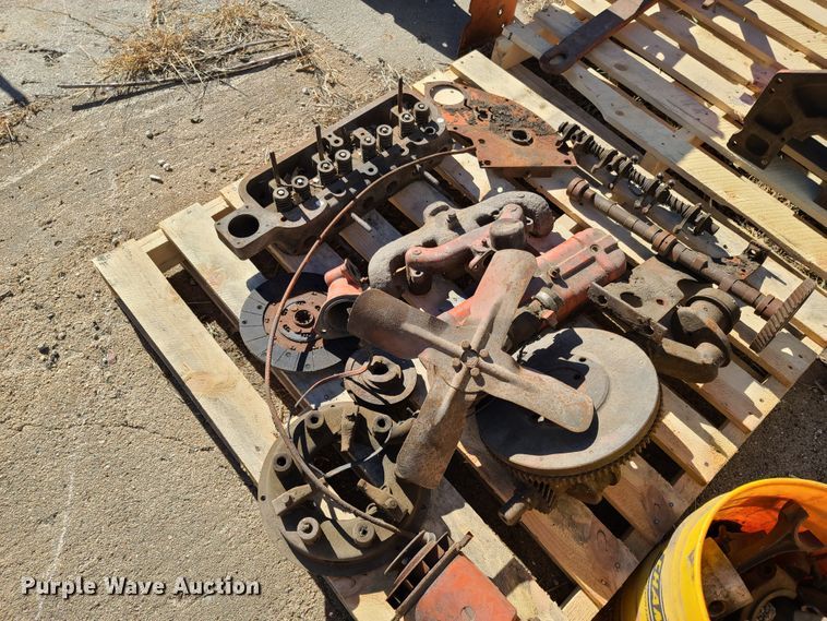 image for item FB9344 1957 Allis Chalmers D14 tractor parts