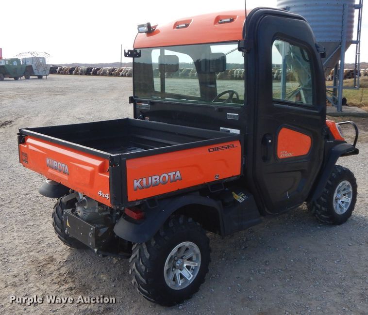 image for item FG9632 2017 Kubota RTV X1100C  utility vehicle