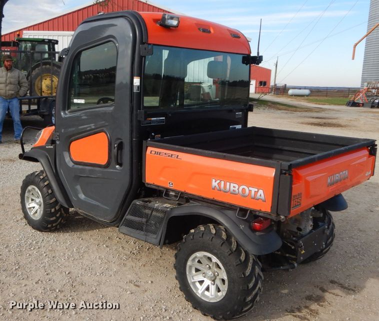 image for item FG9632 2017 Kubota RTV X1100C  utility vehicle