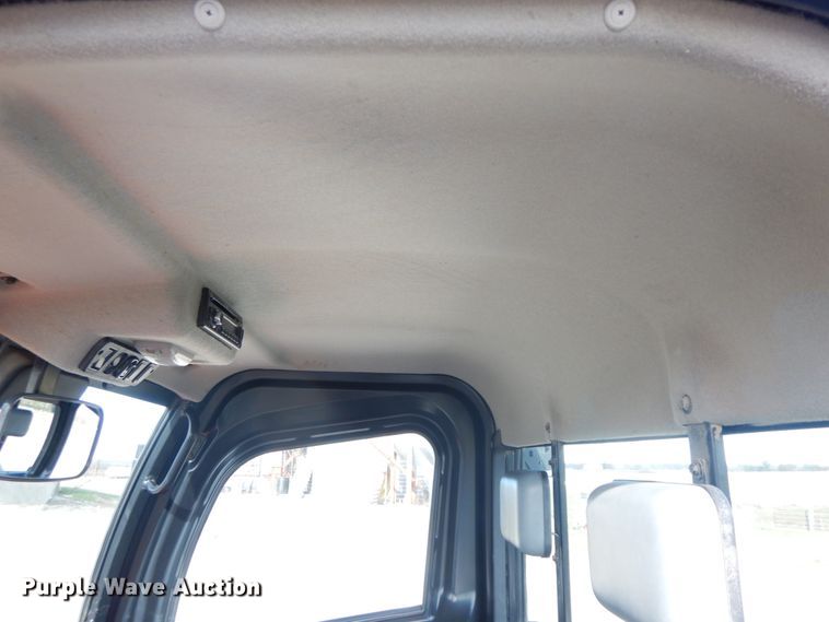 image for item FG9632 2017 Kubota RTV X1100C  utility vehicle