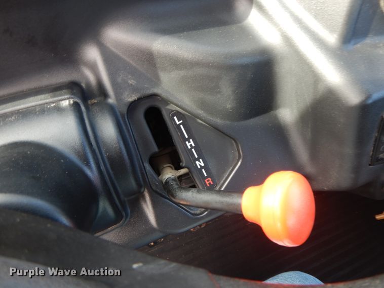 image for item FG9632 2017 Kubota RTV X1100C  utility vehicle