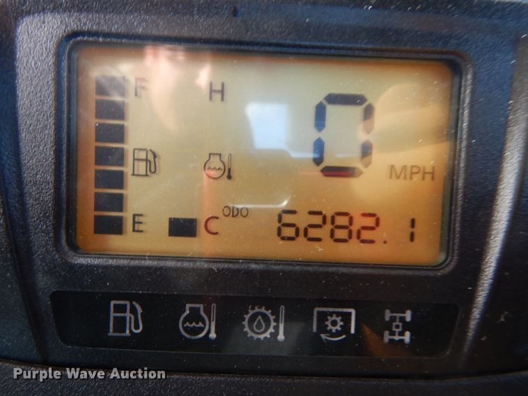 image for item FG9632 2017 Kubota RTV X1100C  utility vehicle