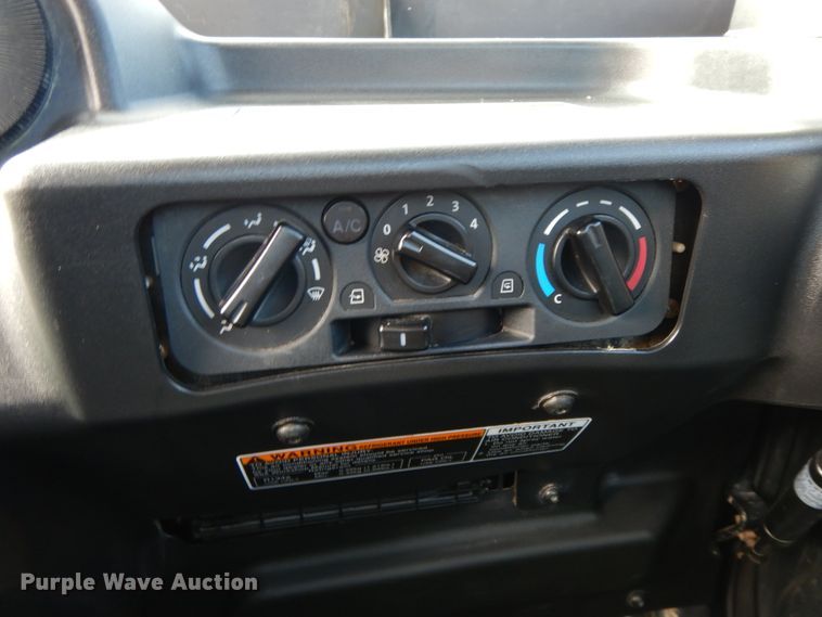 image for item FG9632 2017 Kubota RTV X1100C  utility vehicle