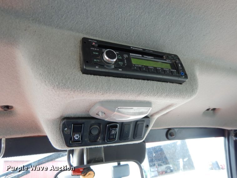 image for item FG9632 2017 Kubota RTV X1100C  utility vehicle