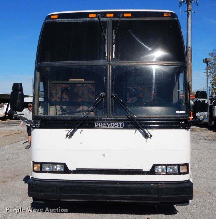 image for item FG9656 2000 Prevost H3-45  coach bus