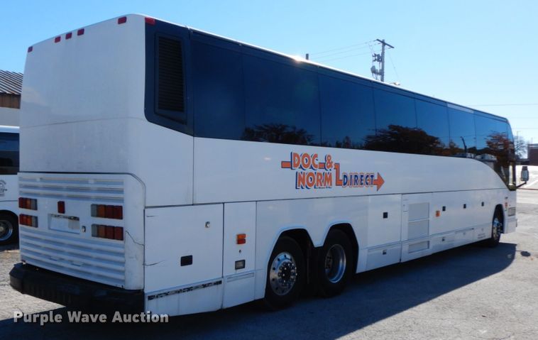 image for item FG9656 2000 Prevost H3-45  coach bus