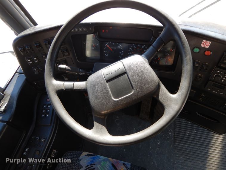 image for item FG9656 2000 Prevost H3-45  coach bus