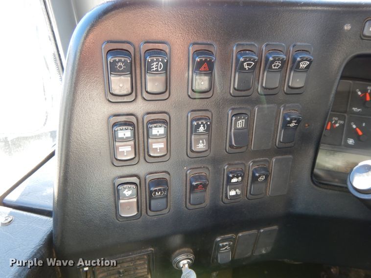 image for item FG9656 2000 Prevost H3-45  coach bus