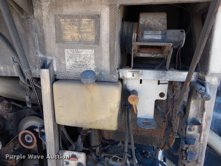 image for item FG9656 2000 Prevost H3-45  coach bus