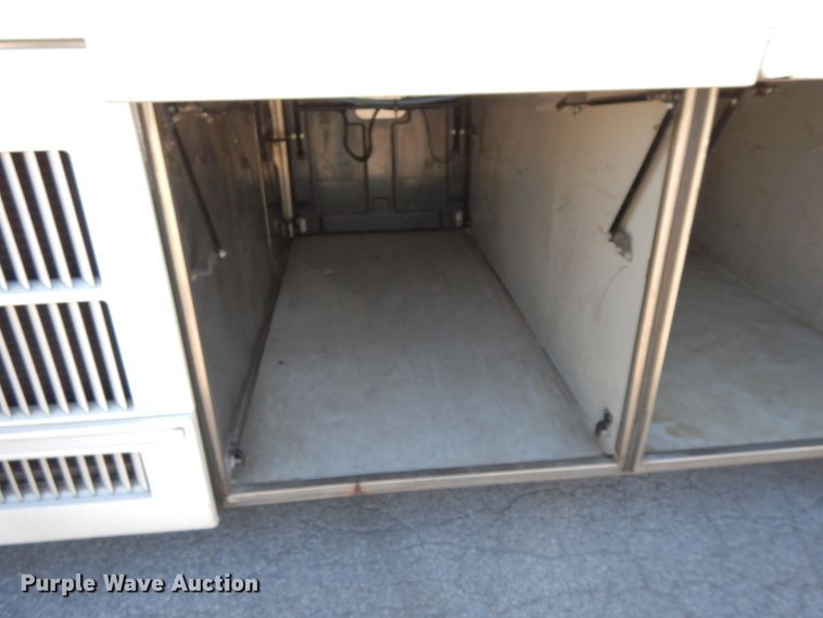 image for item FG9656 2000 Prevost H3-45  coach bus