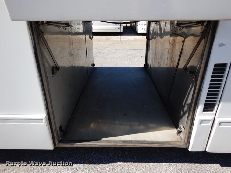 image for item FG9656 2000 Prevost H3-45  coach bus