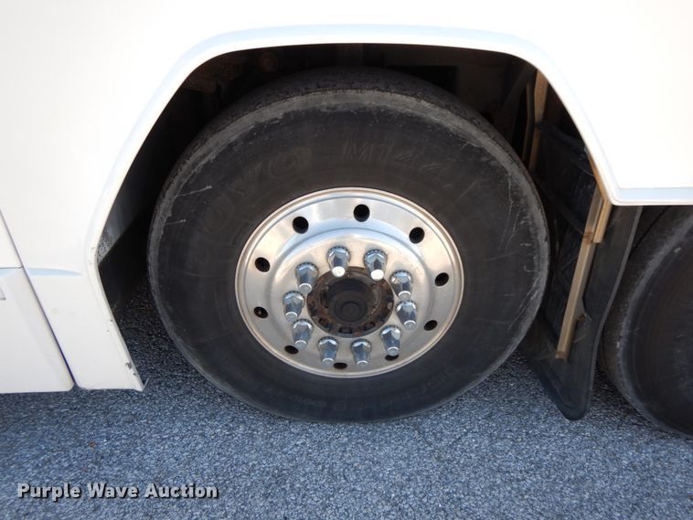 image for item FG9656 2000 Prevost H3-45  coach bus