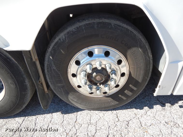 image for item FG9656 2000 Prevost H3-45  coach bus