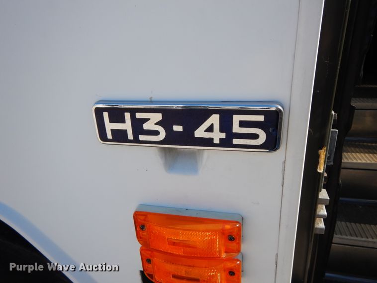 image for item FG9656 2000 Prevost H3-45  coach bus