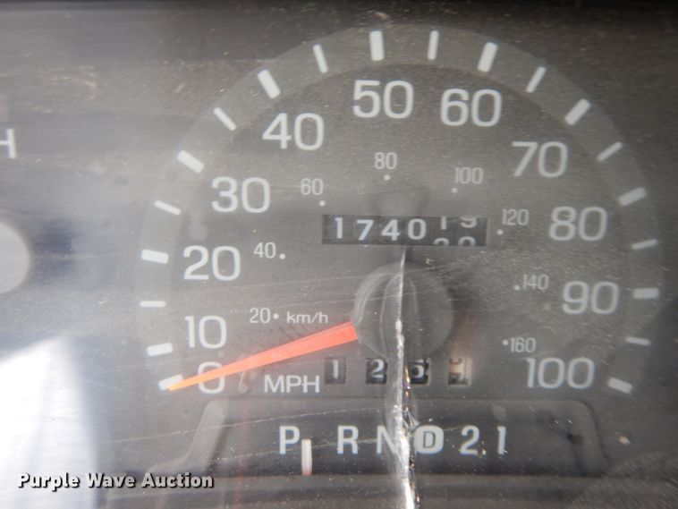 image for item FG9668 1998 Ford Club Wagon XLT  van