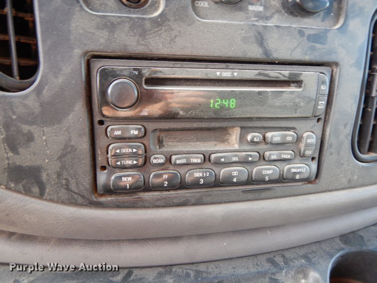 image for item FG9668 1998 Ford Club Wagon XLT  van